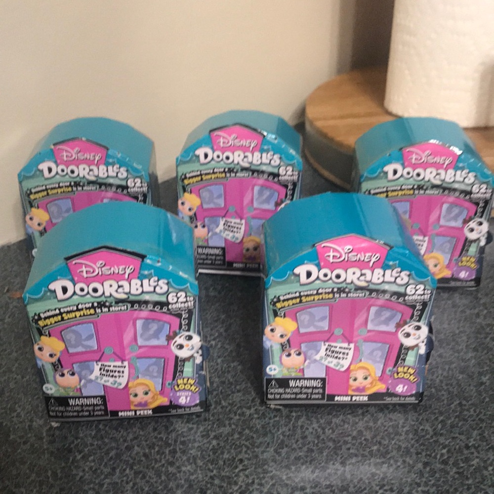 Series 4 Disney Doorables